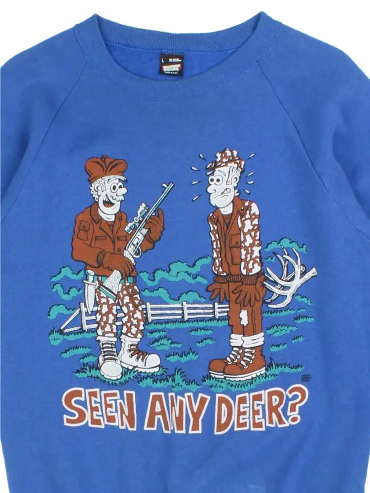 90’s Hunting Graphic Sweatshirt (Size S) - Sweaters and Hoodies